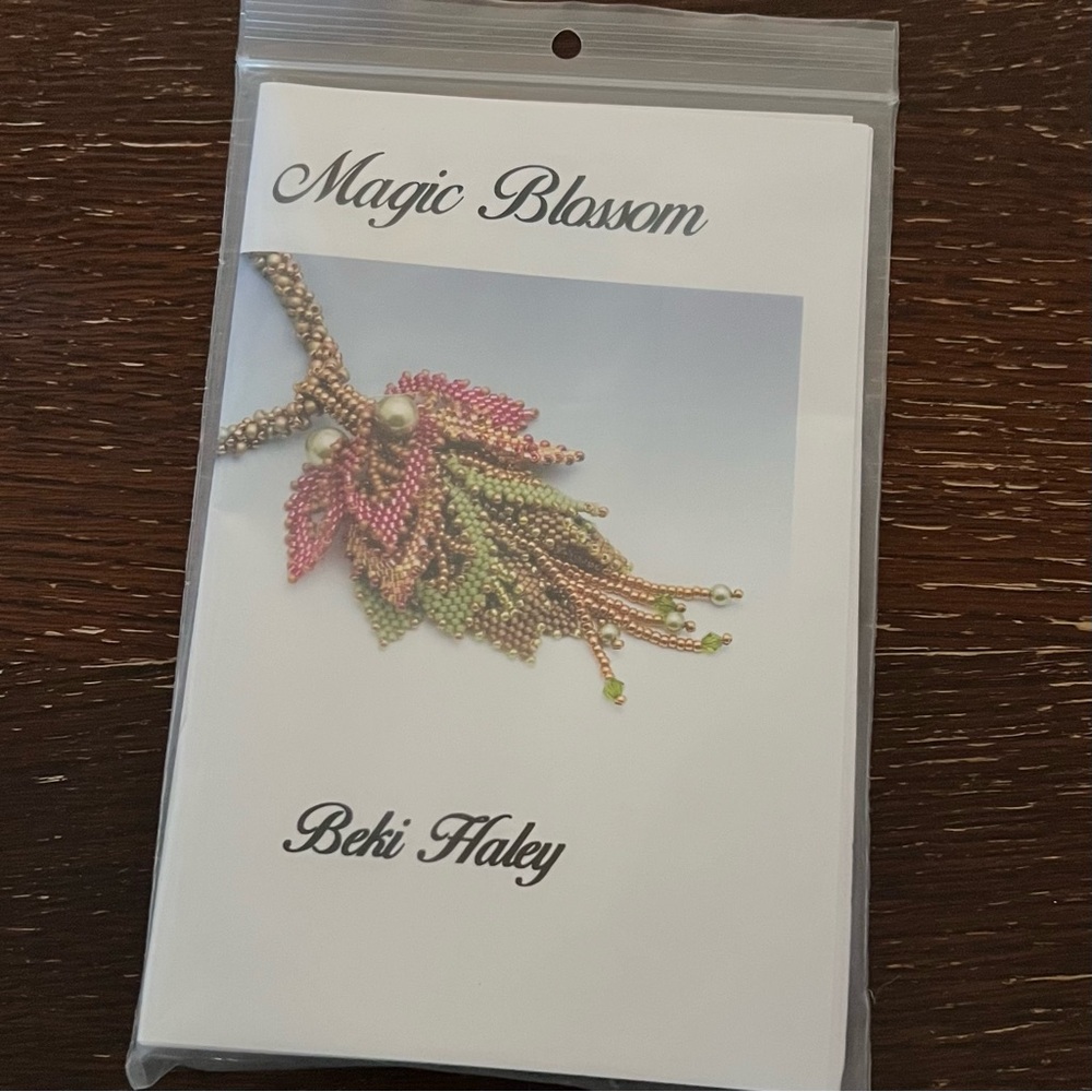 Beki Haley bead kit, crafting